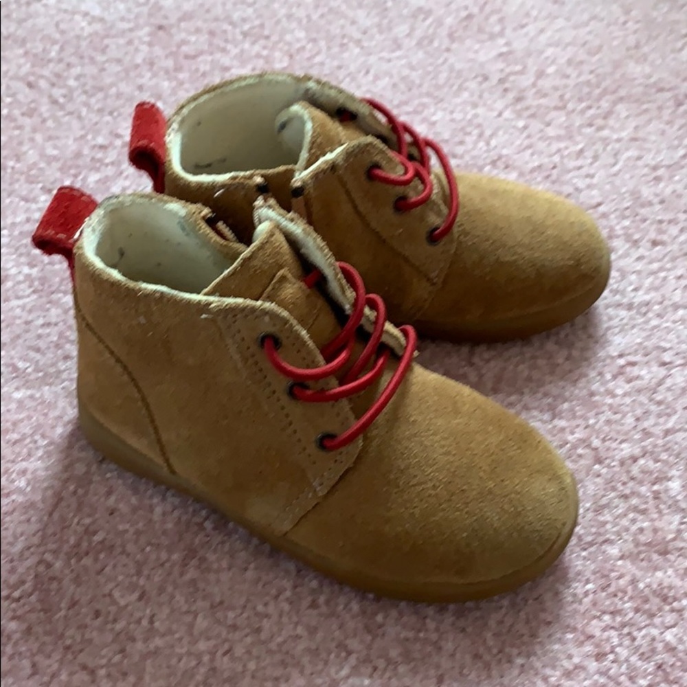 Toddler Ugg size 8
